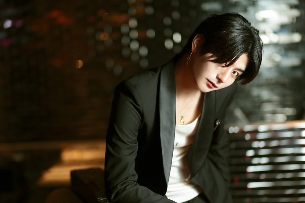 LEO